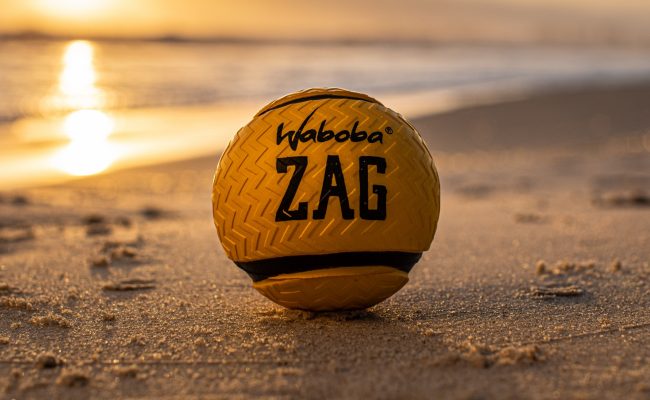 waboba_zag_yellow_lifestyle
