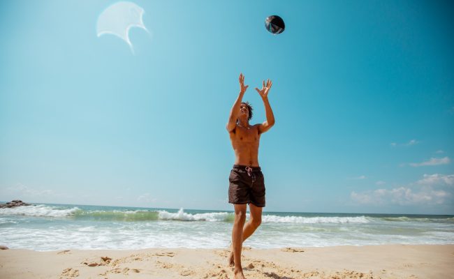 Waboba_American_Water_Football_9_Abstract_Lifestyle_1