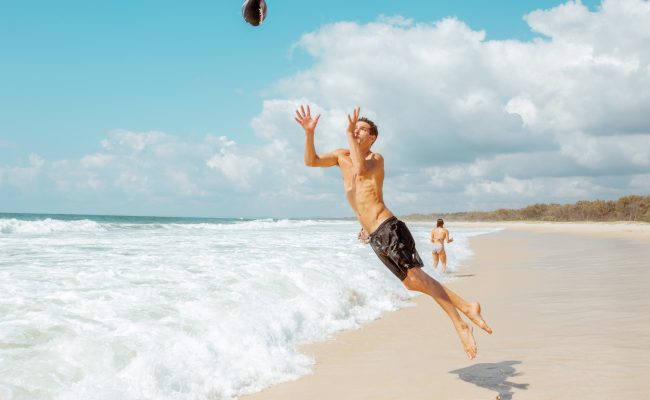 Waboba_American_Water_Football_9_Stripe_2_Lifestyle