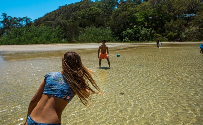waboba_tides_ball_ocean_lifestyle_1